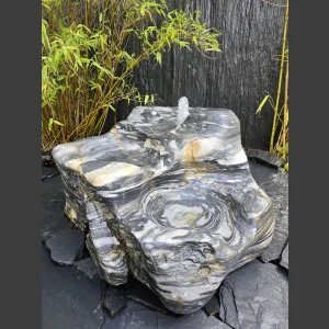 monolithique202607231547393102723